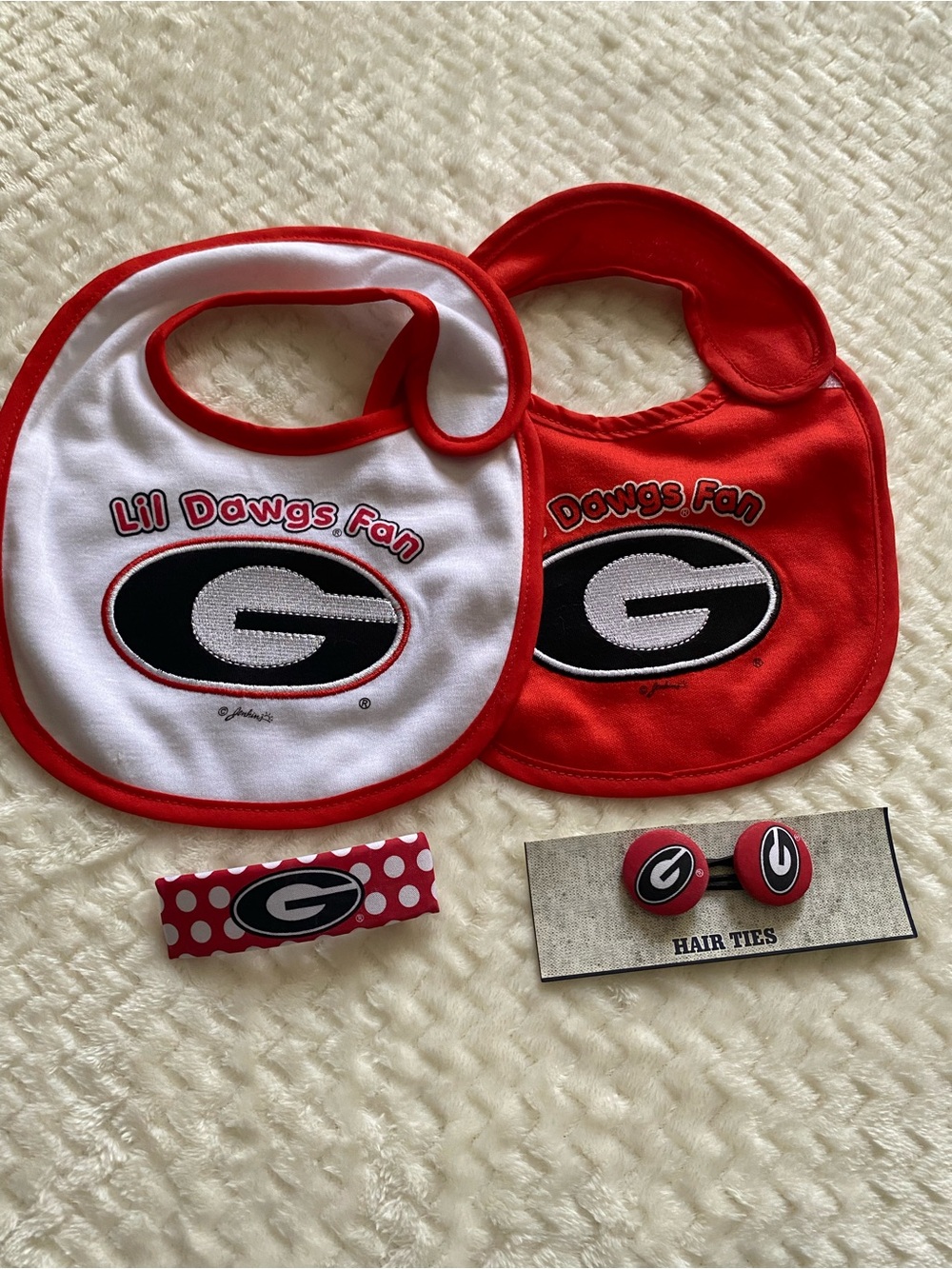 Georgia Bulldogs Baby Bibs & Hair Ties 4-Piece Set